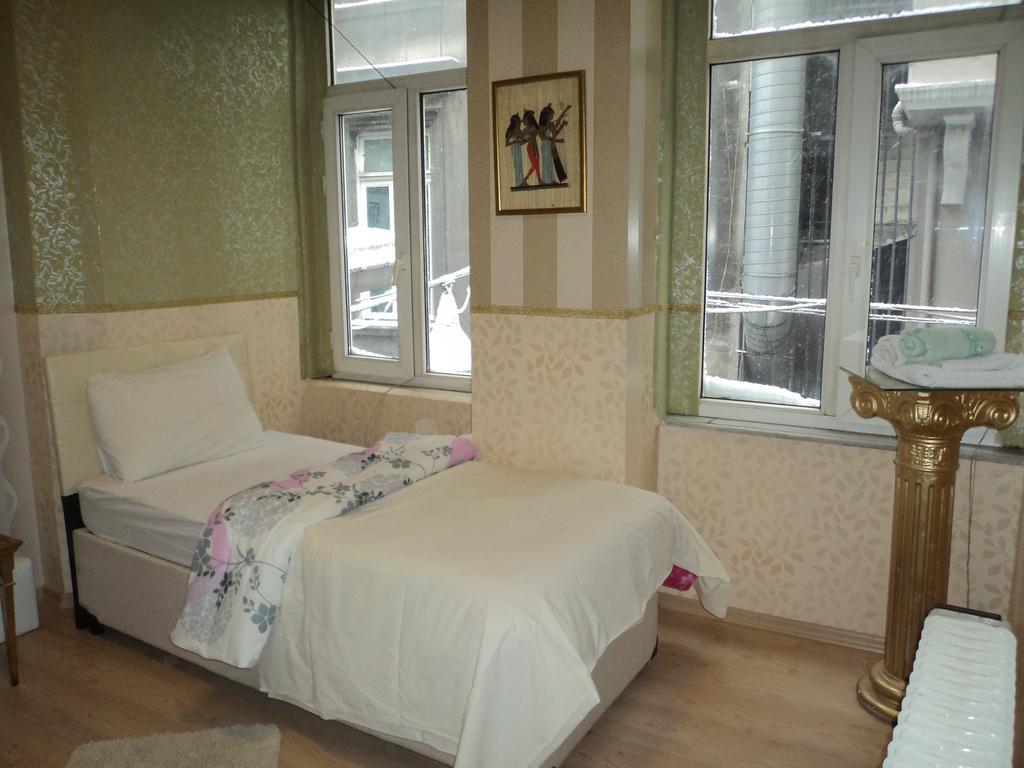 New Redriver Hostel اسطنبول الغرفة الصورة